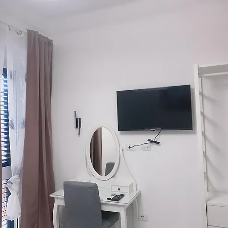 98 House * 斯培西亚