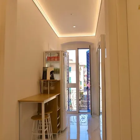 98 House -no Elevator In The Center منزل للإقامة