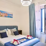 98 House * לה ספציה