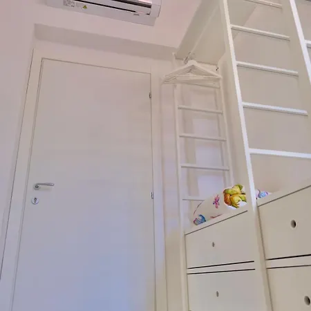 98 House -no Elevator In The Center לה ספציה