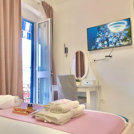 Homestay 98 House La Spezia